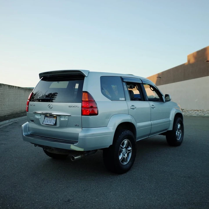 2004 Lexus GX 1st Gen - Image 4 of 16