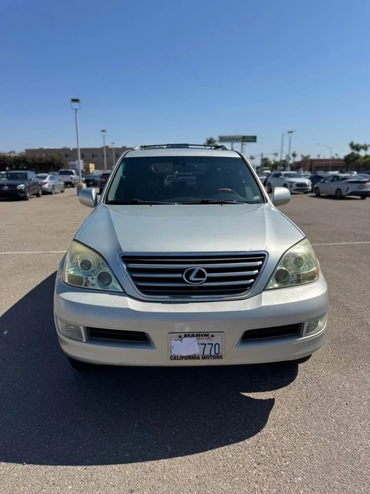2004 Lexus GX 1st Gen - Image 5 of 12