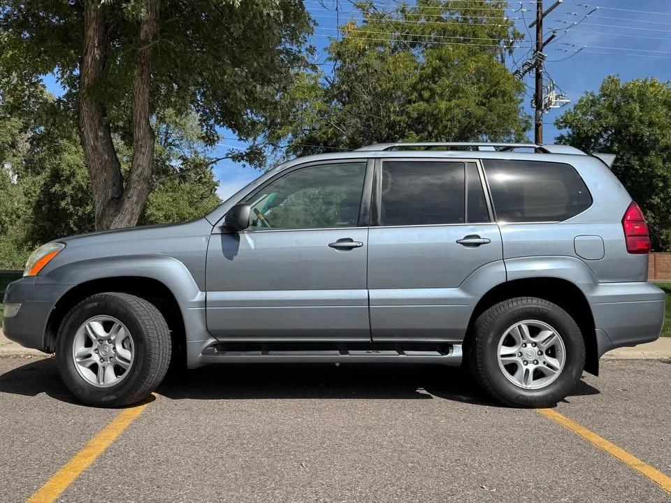 2004 Lexus GX 1st Gen - Image 4 of 16