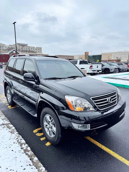 2004 Lexus GX 1st Gen - Image 4 of 20