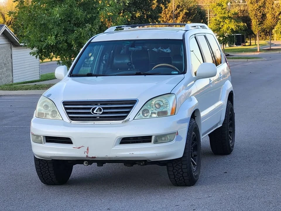 2004 Lexus GX 1st Gen - Image 3 of 19