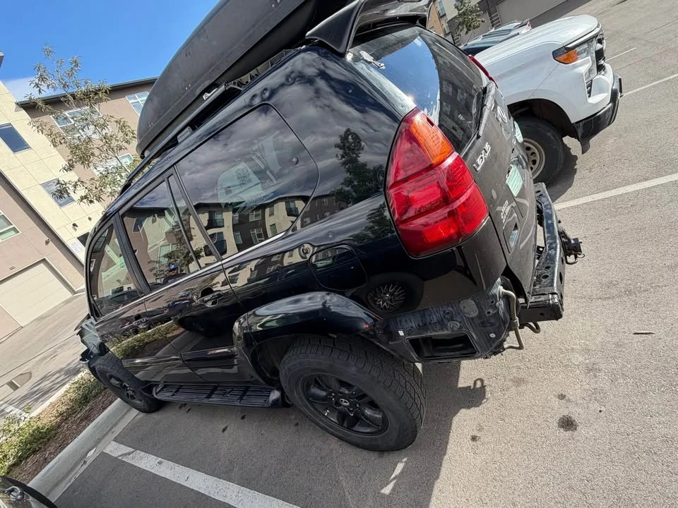 2004 Lexus GX 1st Gen - Image 2 of 5