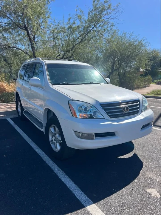 2004 Lexus GX 1st Gen - Image 6 of 9