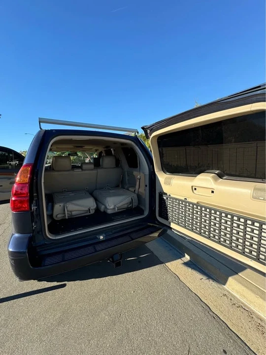 2004 Lexus GX 1st Gen - Image 8 of 10