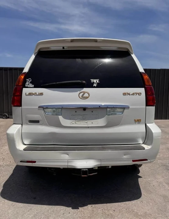2004 Lexus GX 1st Gen - Image 10 of 10