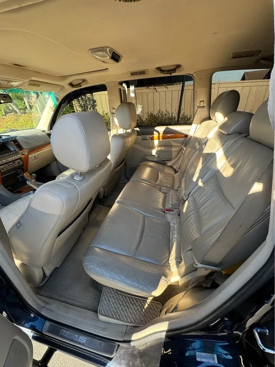 2004 Lexus GX 1st Gen - Image 6 of 10