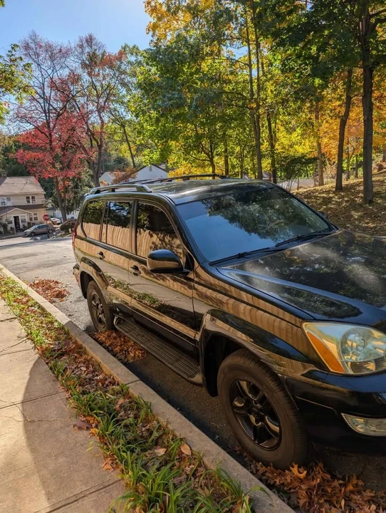 2004 Lexus GX 1st Gen - Image 4 of 5