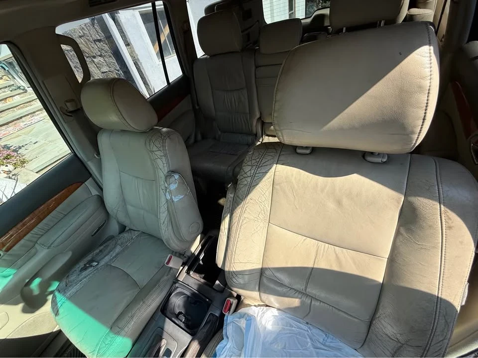 2004 Lexus GX 1st Gen - Image 8 of 9