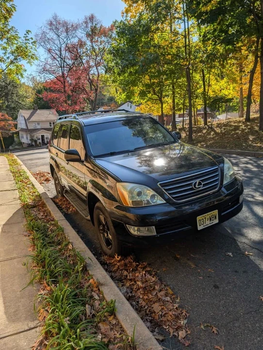 2004 Lexus GX 1st Gen - Image 5 of 5
