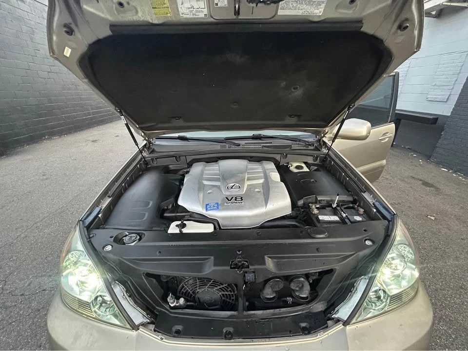 2004 Lexus GX 1st Gen - Image 12 of 19