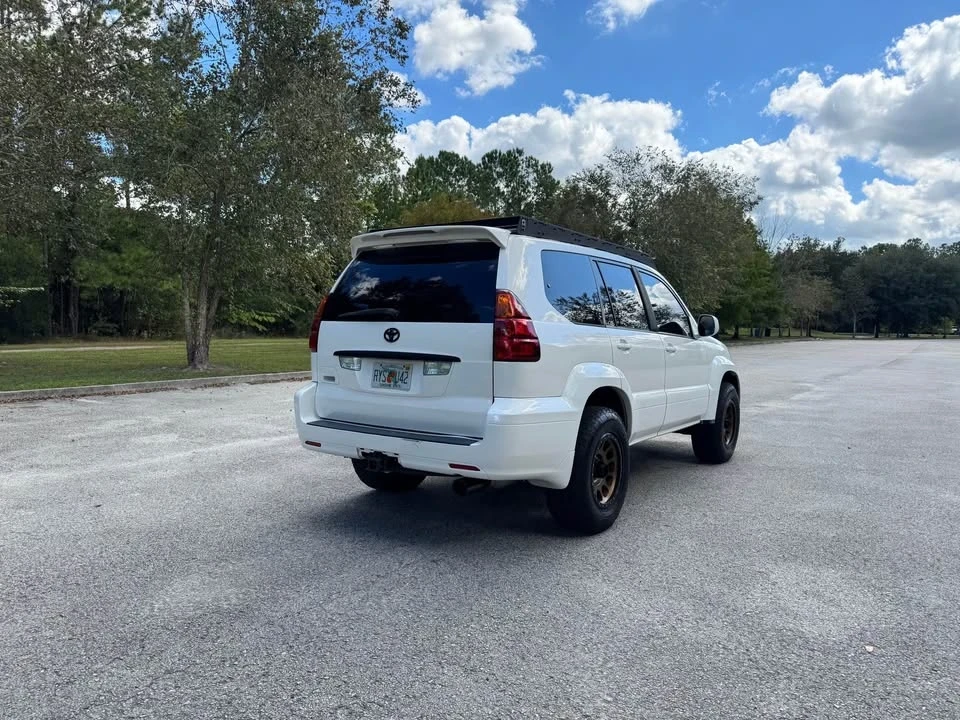 2004 Lexus GX 1st Gen - Image 4 of 13