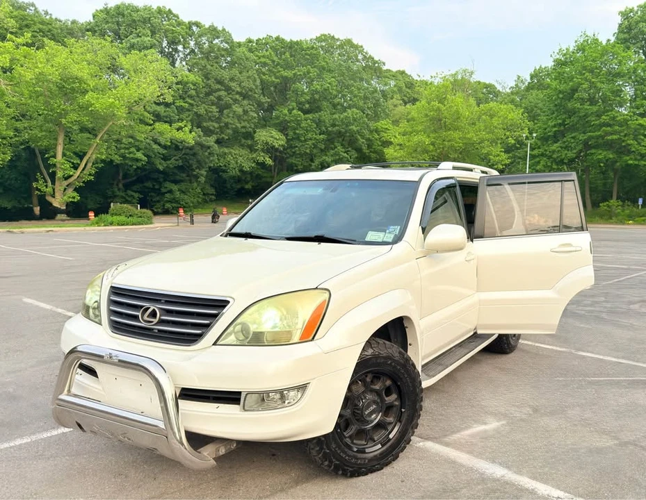 2004 Lexus GX 1st Gen - Image 6 of 18