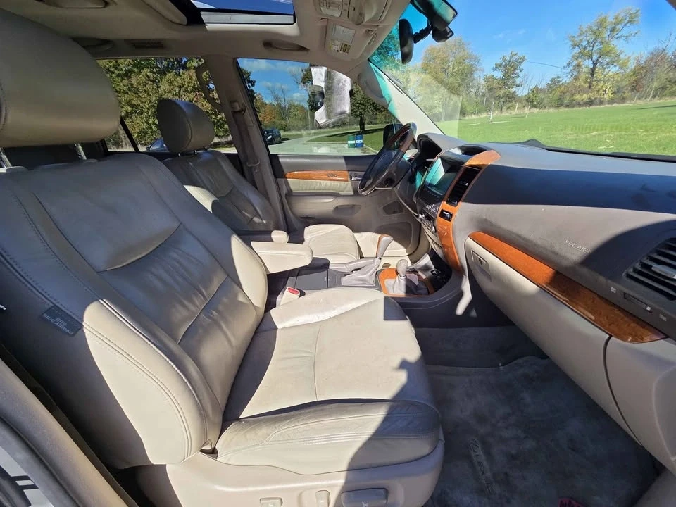 2004 Lexus GX 1st Gen - Image 20 of 20