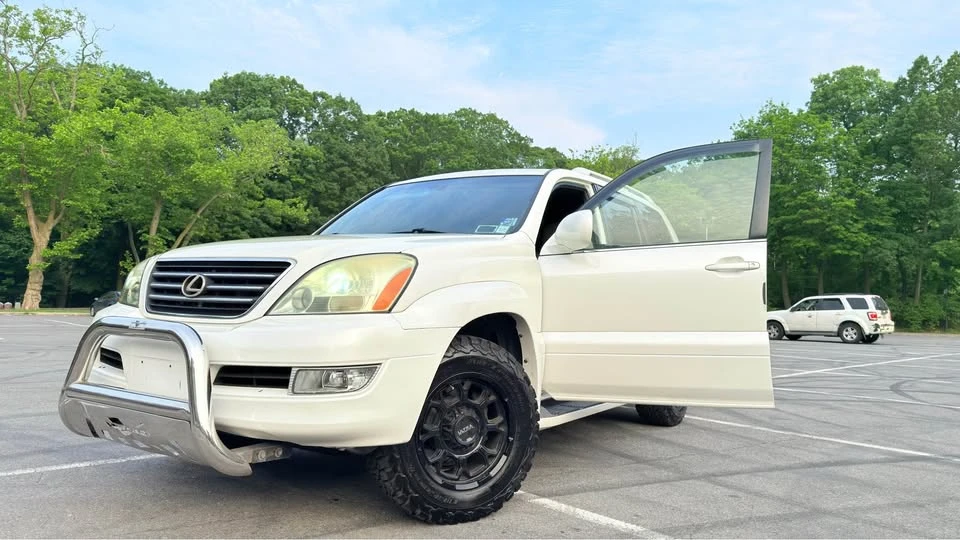 2004 Lexus GX 1st Gen - Image 6 of 15