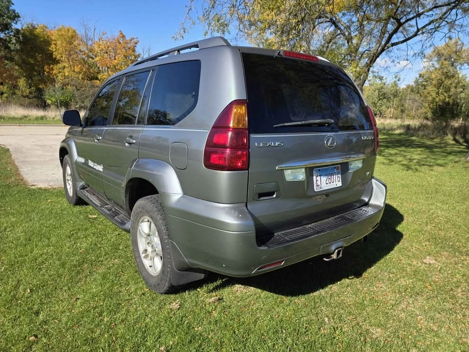2004 Lexus GX 1st Gen - Image 2 of 20