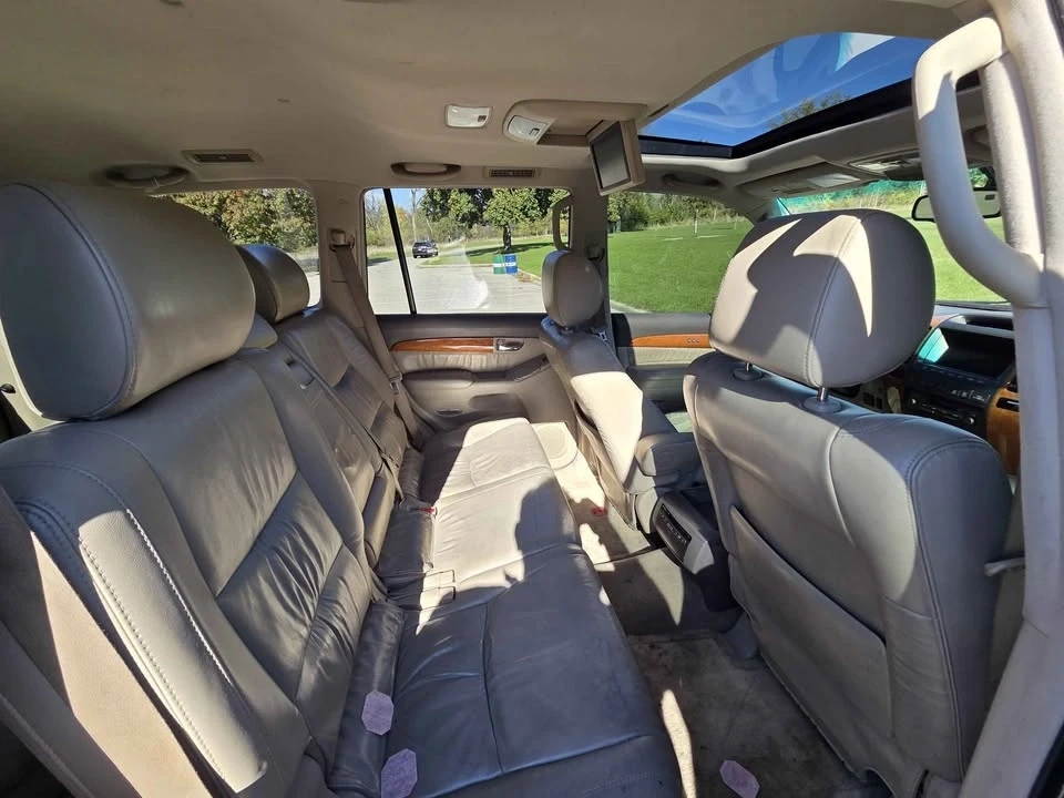 2004 Lexus GX 1st Gen - Image 15 of 20