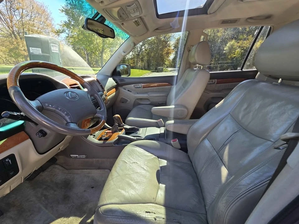 2004 Lexus GX 1st Gen - Image 11 of 20