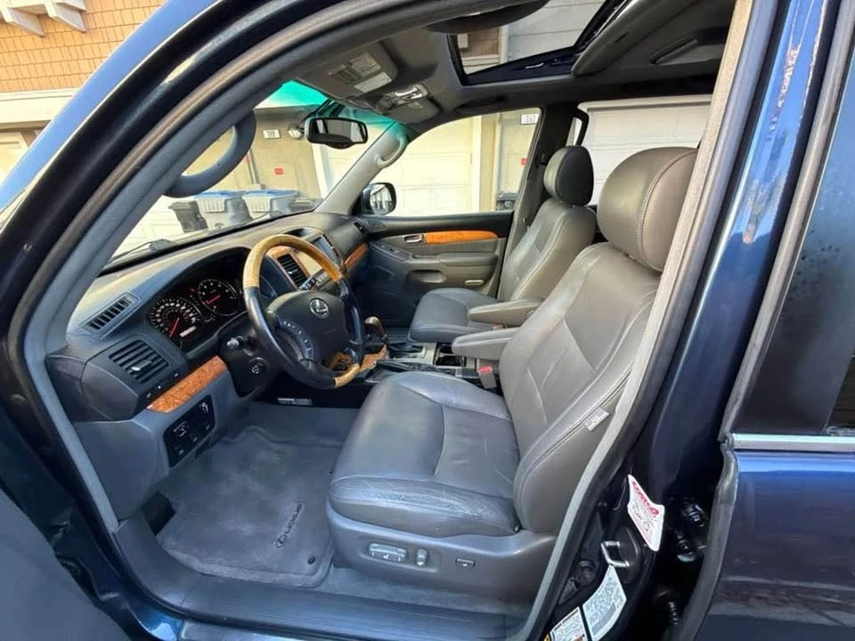 2004 Lexus GX 1st Gen - Image 16 of 20
