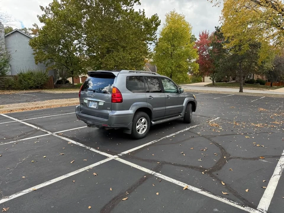 2004 Lexus GX 1st Gen - Image 7 of 19