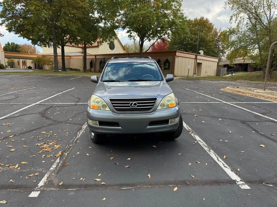 2004 Lexus GX 1st Gen - Image 2 of 19