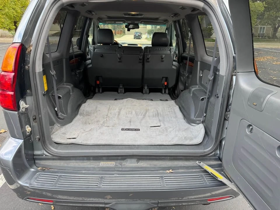 2004 Lexus GX 1st Gen - Image 12 of 19