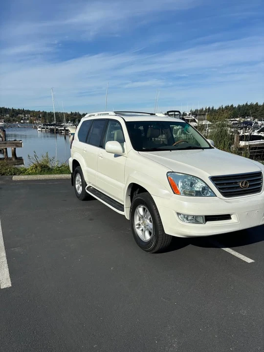 2004 Lexus GX 1st Gen - Image 2 of 12