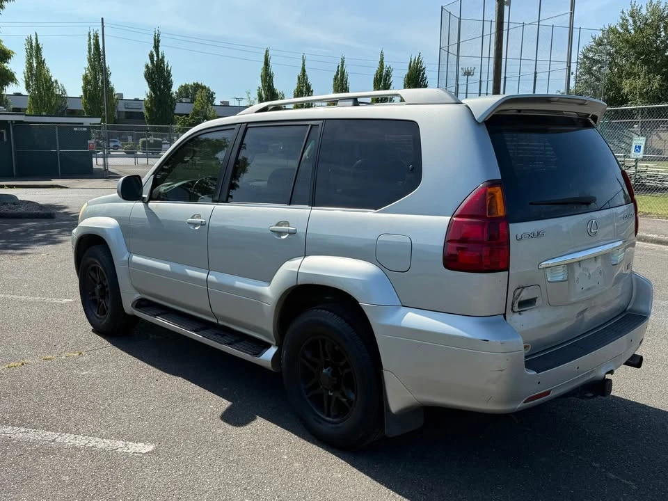2004 Lexus GX 1st Gen - Image 4 of 20