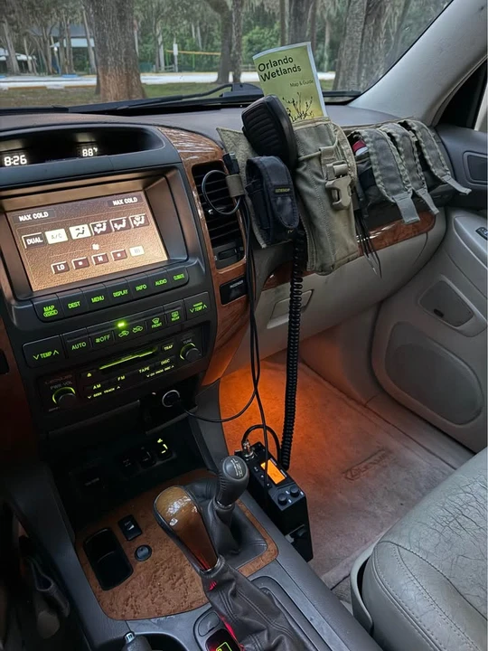 2004 Lexus GX 1st Gen - Image 14 of 18