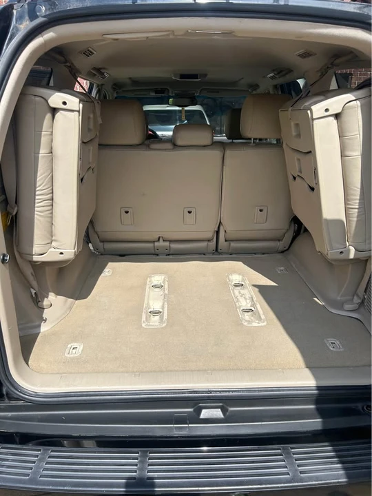 2004 Lexus GX 1st Gen - Image 11 of 14