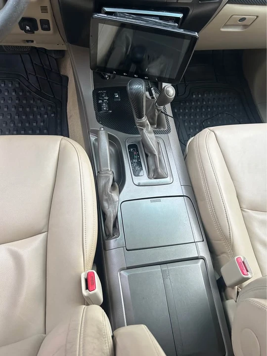 2004 Lexus GX 1st Gen - Image 7 of 14
