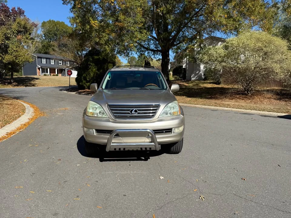 2004 Lexus GX 1st Gen - Image 2 of 11