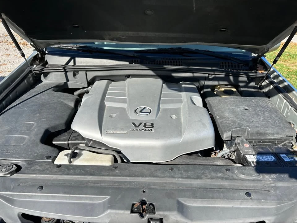 2004 Lexus GX 1st Gen - Image 5 of 16