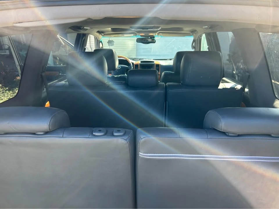 2004 Lexus GX 1st Gen - Image 15 of 16