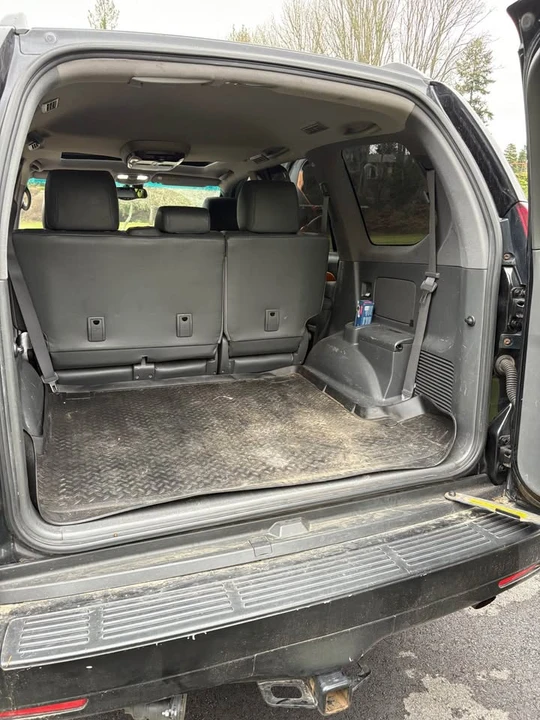 2004 Lexus GX 1st Gen - Image 8 of 12
