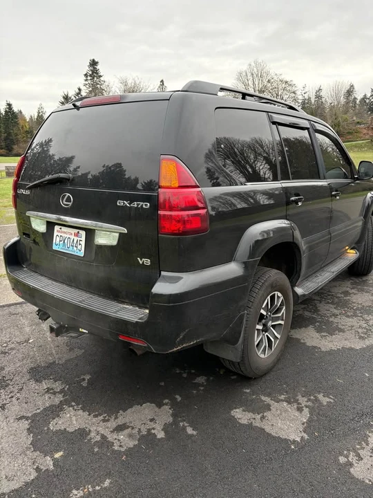 2004 Lexus GX 1st Gen - Image 3 of 12