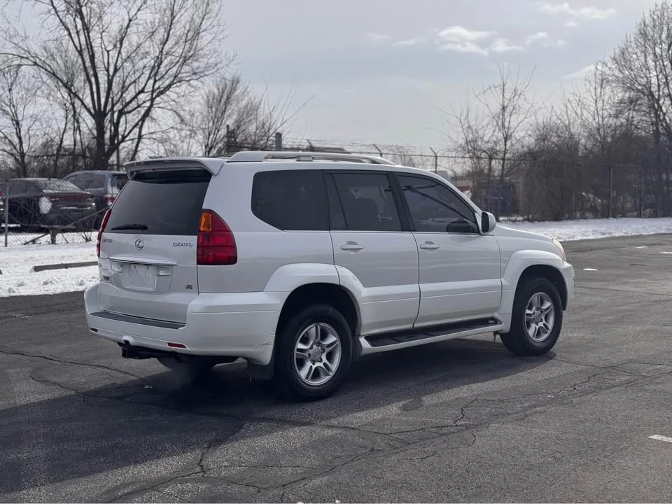 2004 Lexus GX 1st Gen - Image 6 of 18