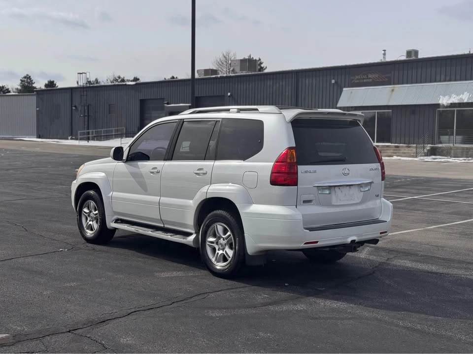 2004 Lexus GX 1st Gen - Image 4 of 18