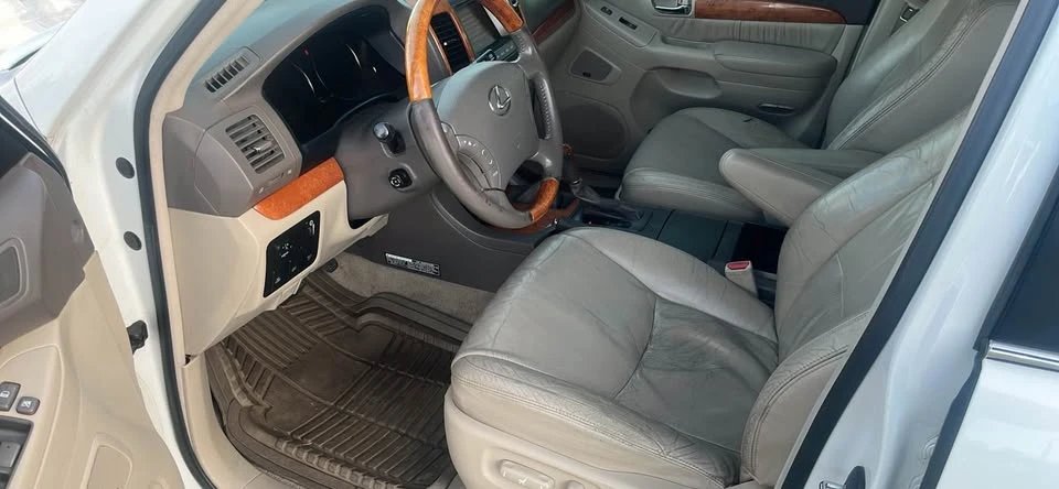 2004 Lexus GX 1st Gen - Image 6 of 16