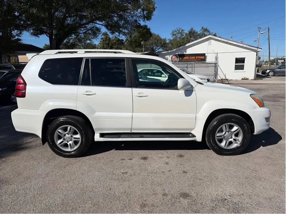 2004 Lexus GX 1st Gen - Image 3 of 20
