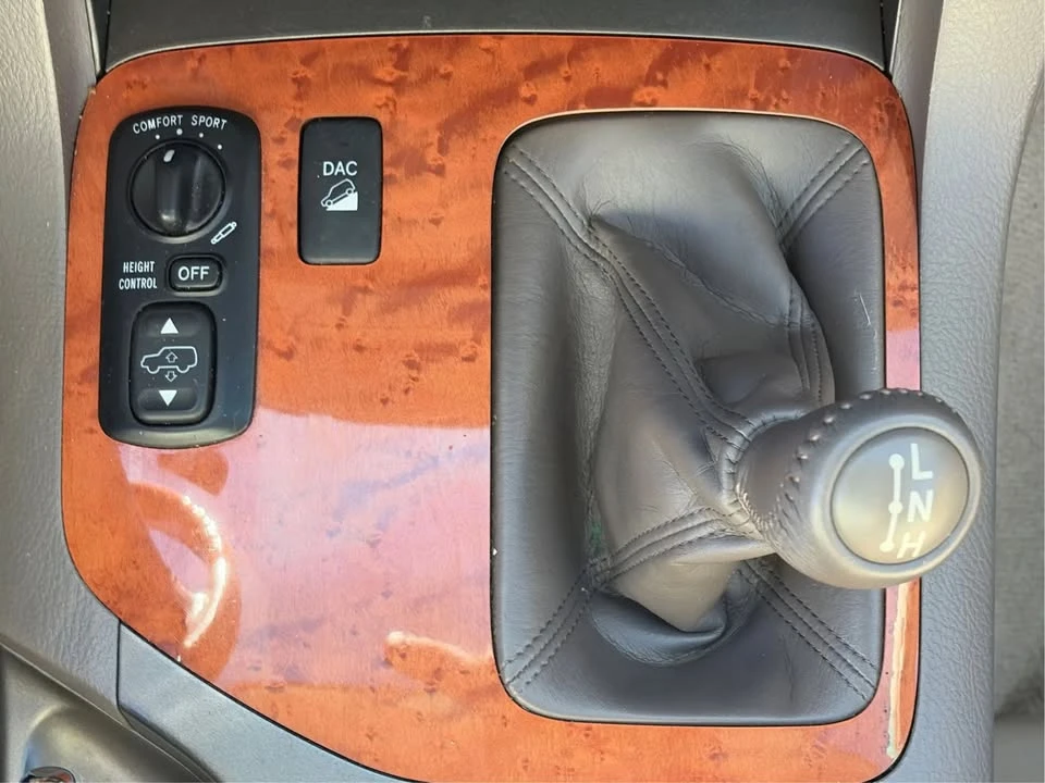 2004 Lexus GX 1st Gen - Image 7 of 20