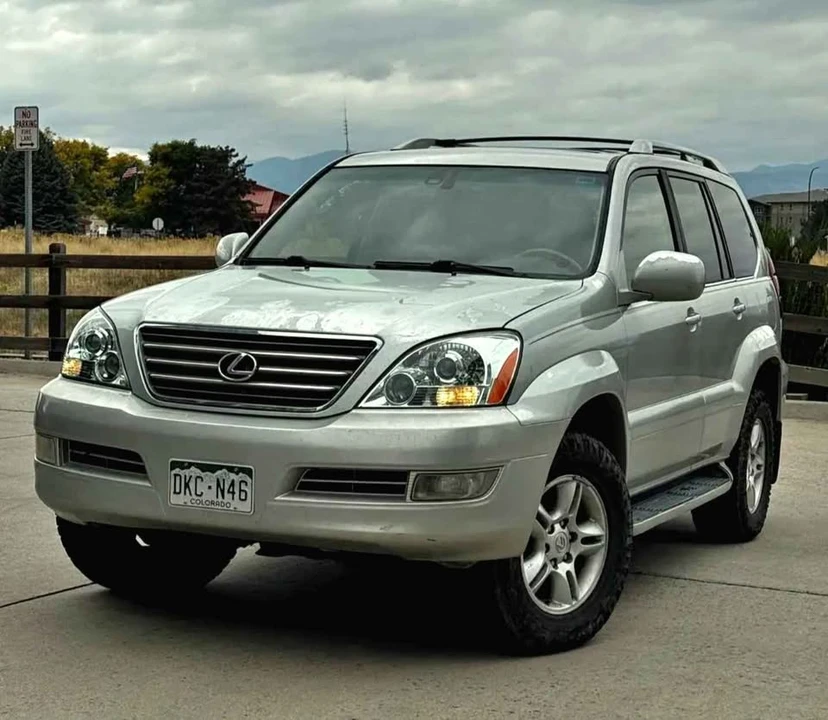 2004 Lexus GX 1st Gen - Image 4 of 7