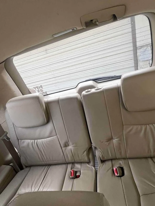 2004 Lexus GX 1st Gen - Image 6 of 7