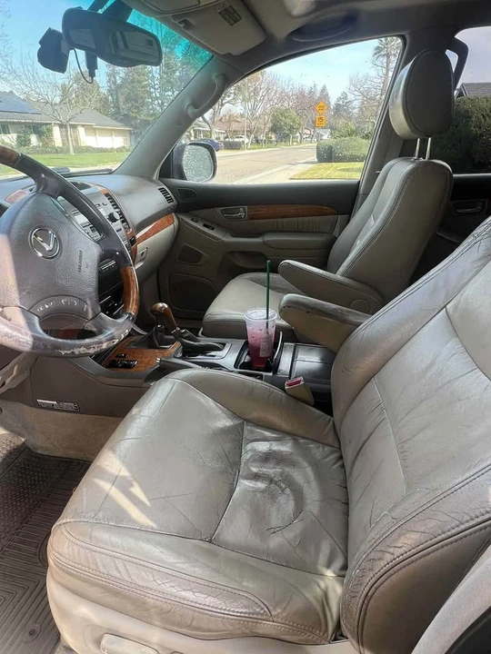 2004 Lexus GX 1st Gen - Image 4 of 7