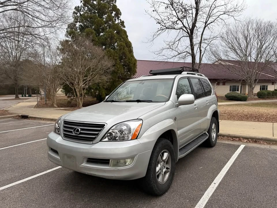 2004 Lexus GX 1st Gen - Image 3 of 12