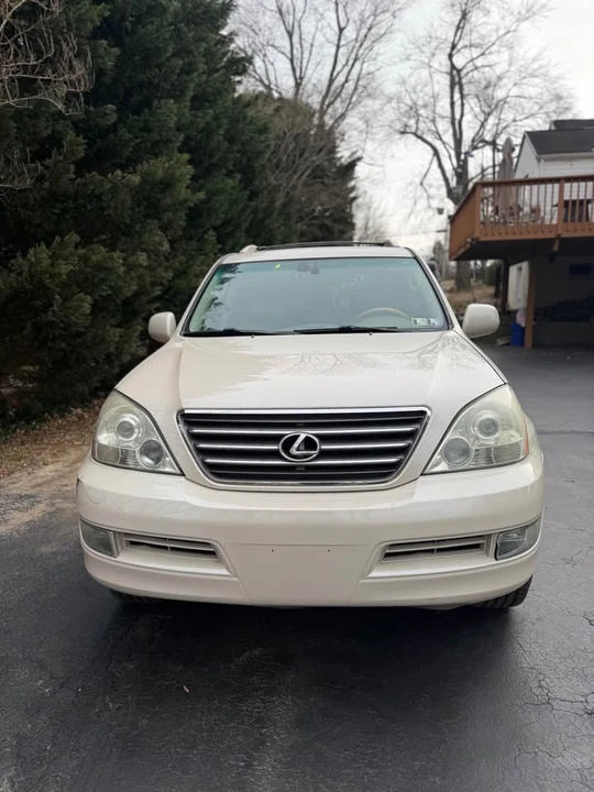 2004 Lexus GX 1st Gen - Image 8 of 16