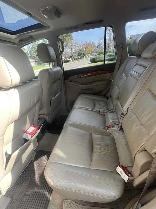 2004 Lexus GX 1st Gen - Image 5 of 7