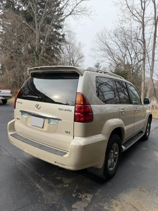2004 Lexus GX 1st Gen - Image 5 of 16