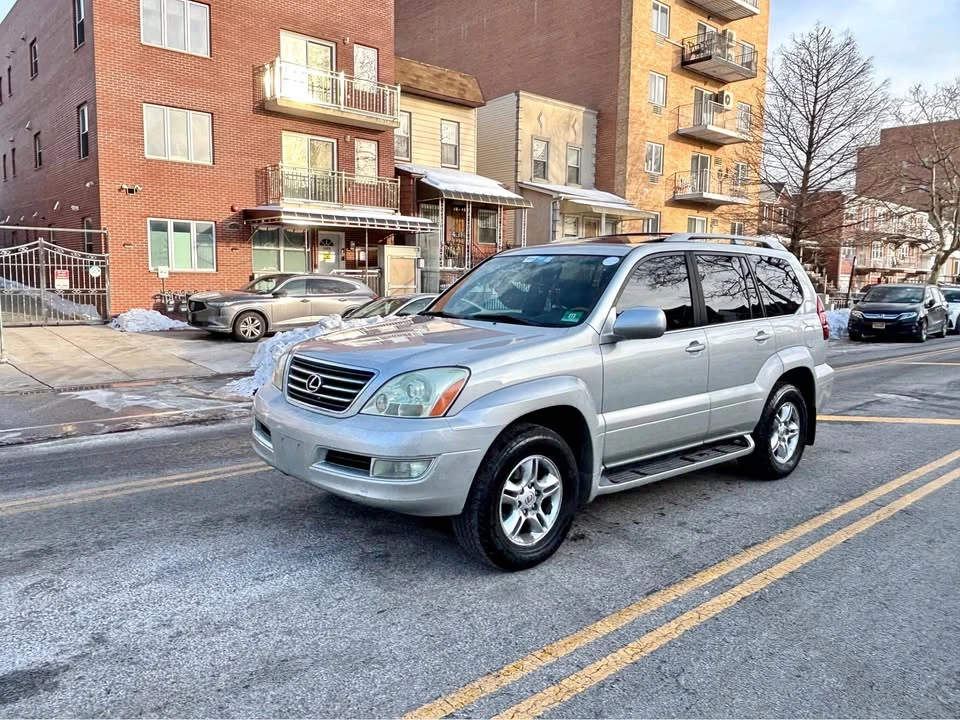 2004 Lexus GX 1st Gen - Image 2 of 18