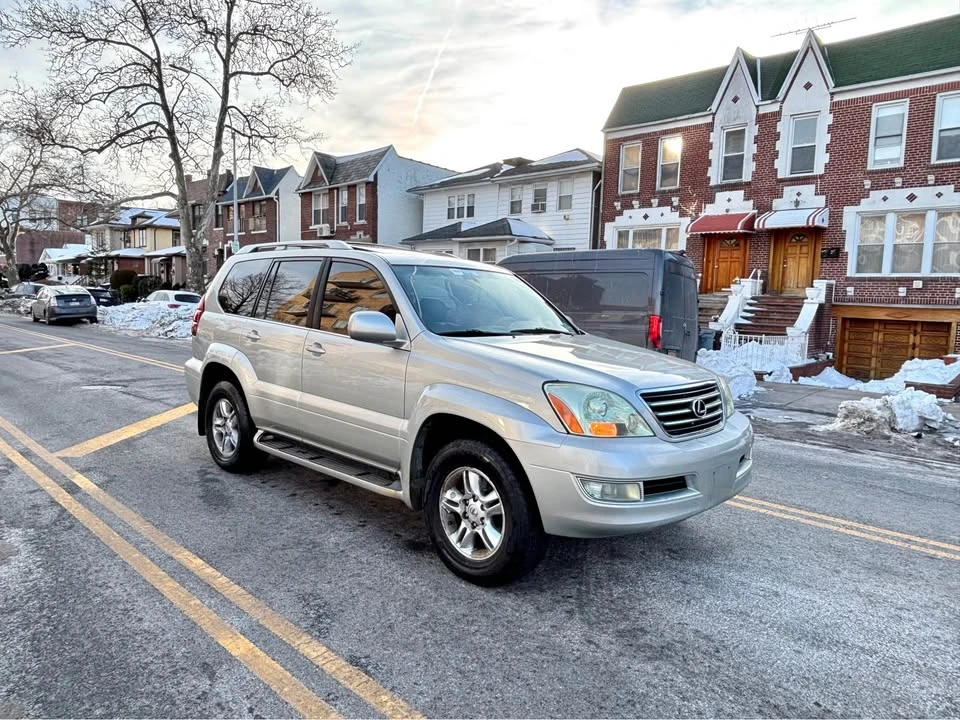 2004 Lexus GX 1st Gen - Image 5 of 18