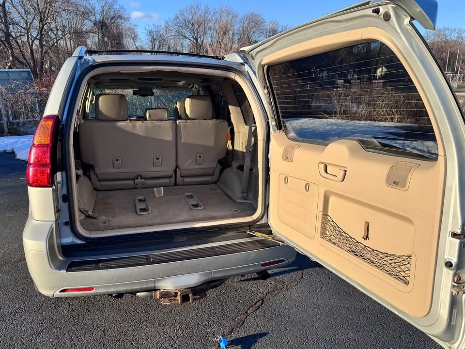 2004 Lexus GX 1st Gen - Image 6 of 20